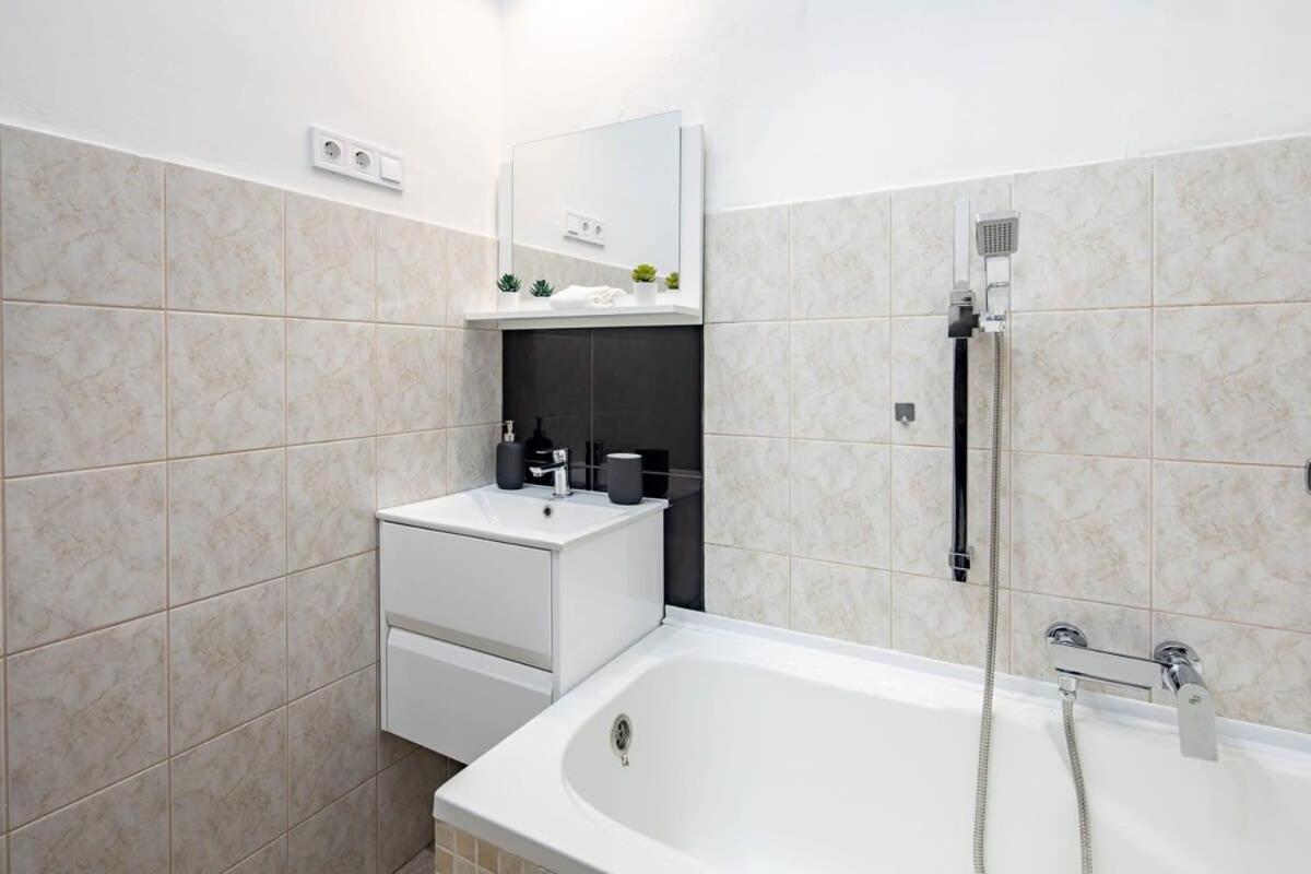 Comfy Easy Parking Apartament Budapeszt